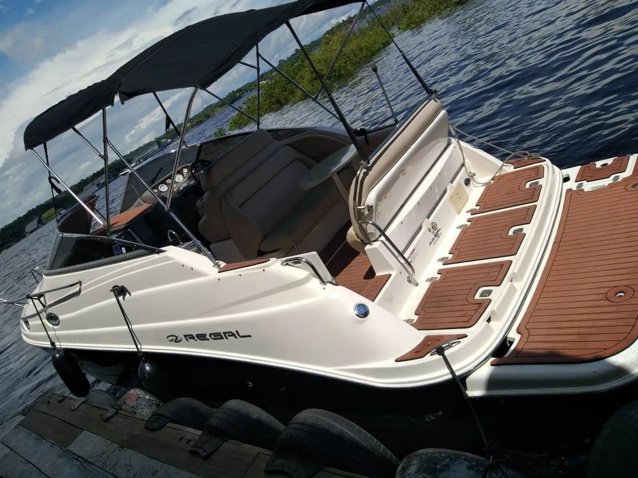 Aluguel de Lancha Valor R$ 2.500,00 contato * - Foto 2