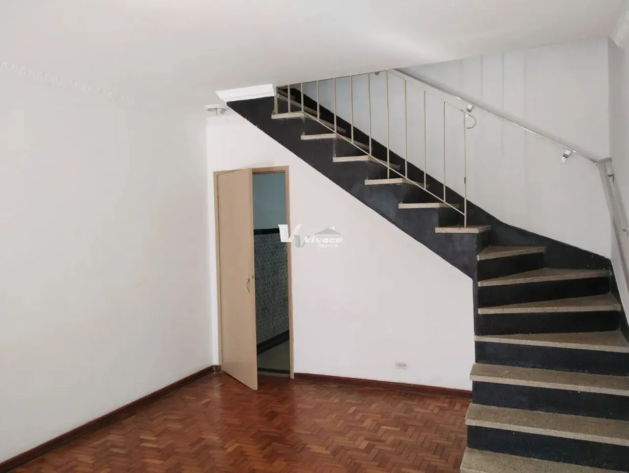 SOBRADO PARA LOCAÇÃO NA REGIÃO DA VILA GUILHERME COM 93M² DE ÁREA CONSTRUÍDA.
