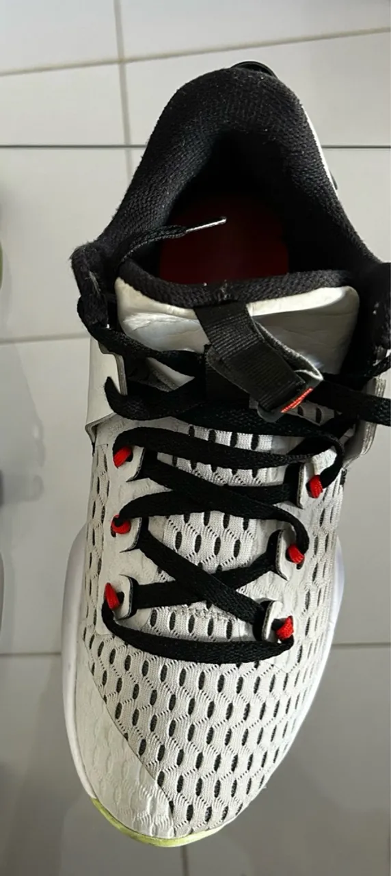 Tênis Nike Basketball