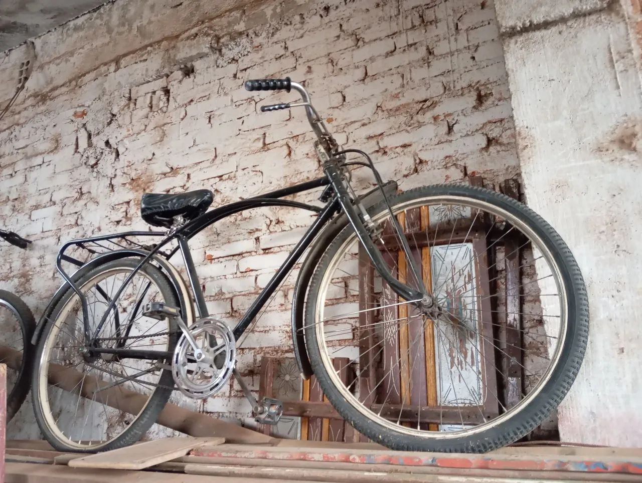 Bicicleta antiga de aro alto - Foto 2