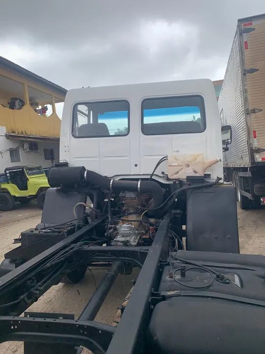 Caminhão FORD CARGO 1317  TRUCADO - Diesel - No Chassi - Foto 5
