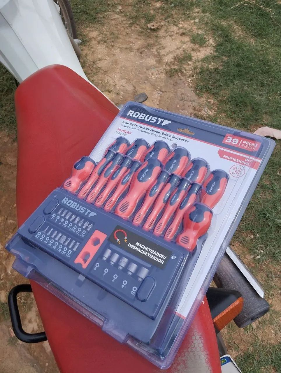 Jogo de Chaves de Fenda, Bits e Soquetes Robust - 39 Peças - Foto 2