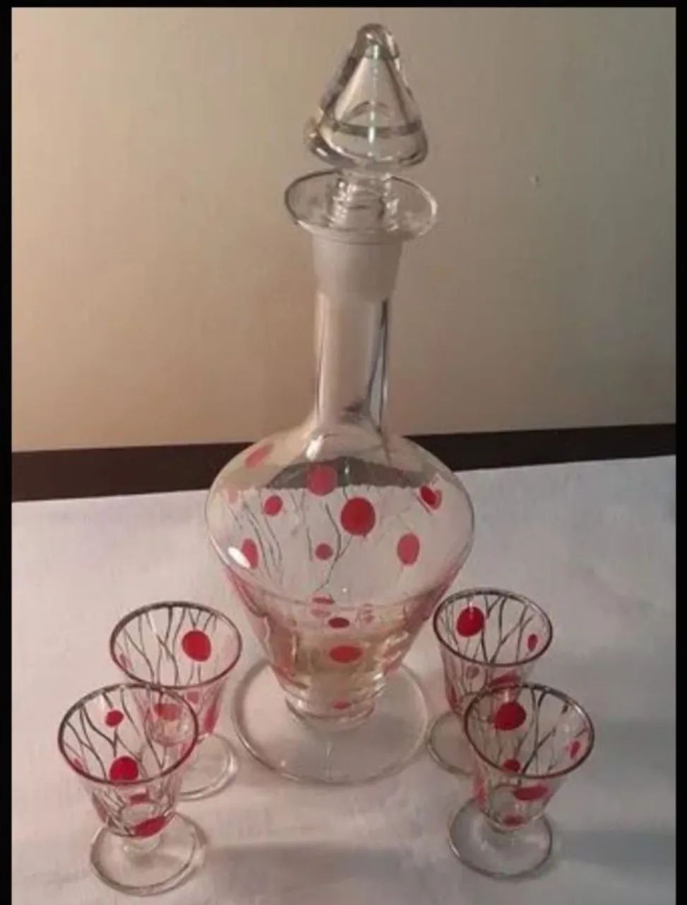Conjunto de Licoreira e Copos Decorados - Foto 2