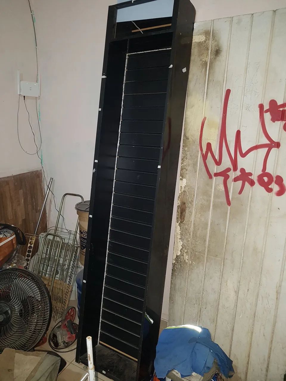 Expositor pra adega é similares  - Foto 2