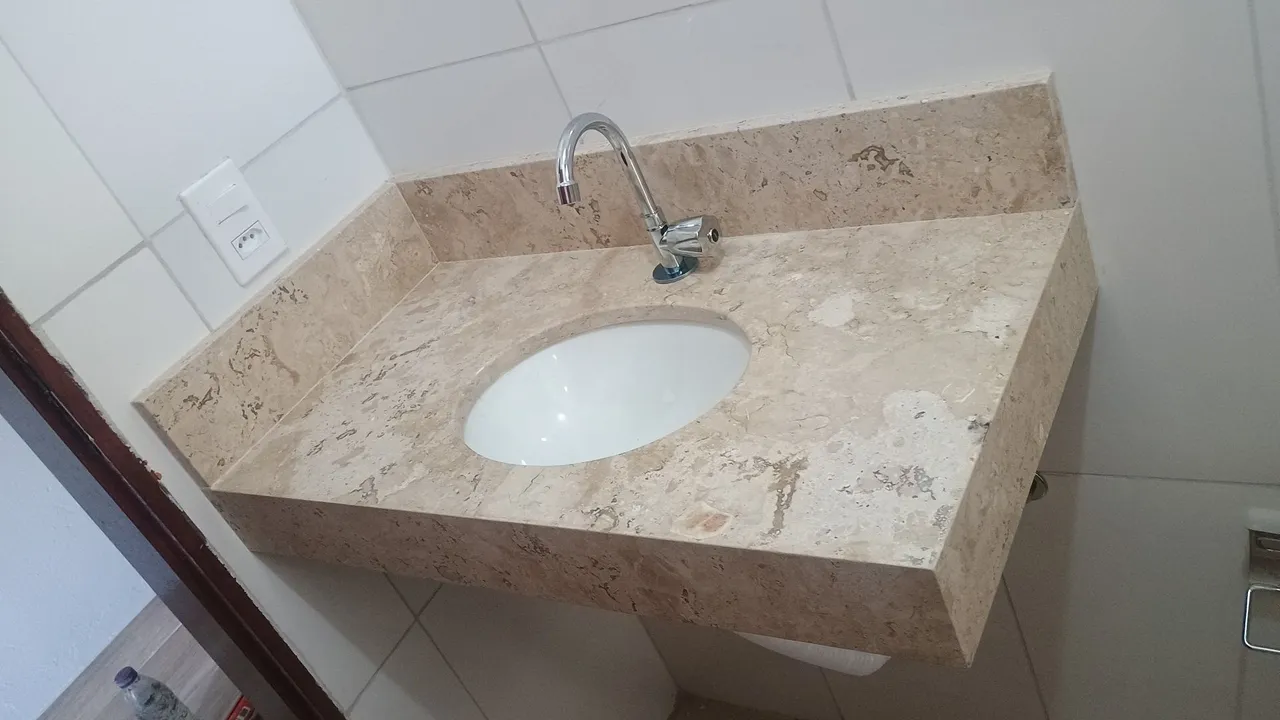 Cuba de banheiro em mármore