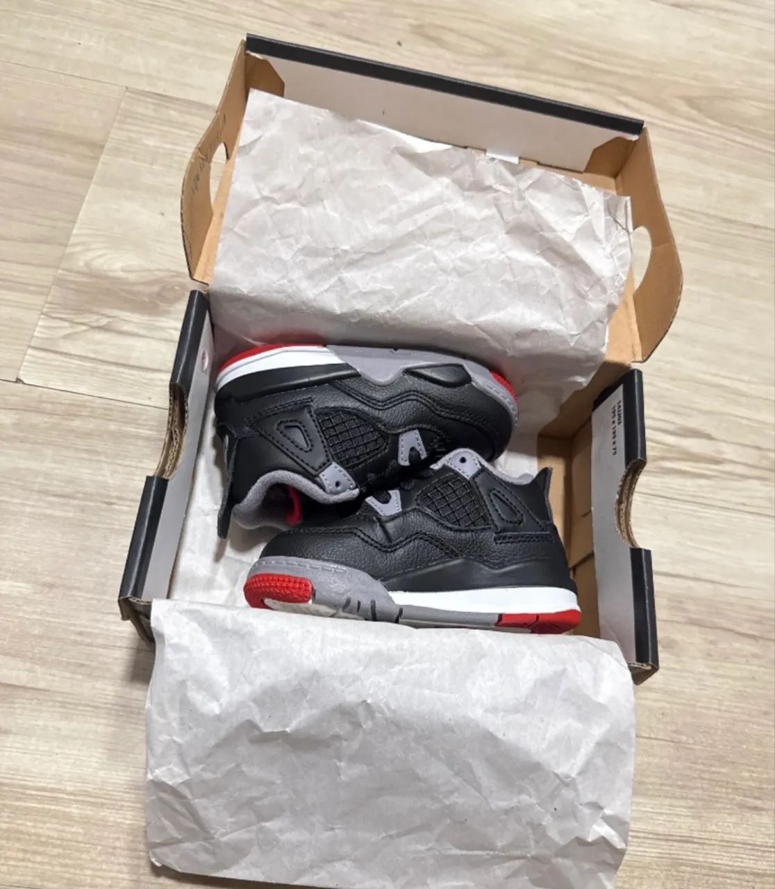 Air Jordan 4 GS Bred Reimagined - Foto 6