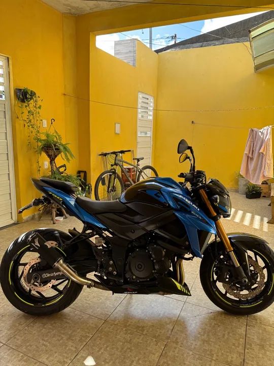 GSX S750 2022/23