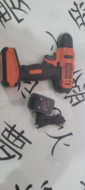 Parafusadeira/Furadeira Black Decker 12V