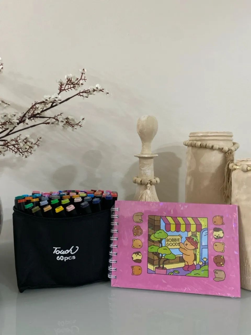 Kit de Canetas Touch 60 cores + Caderno de Desenho Fofo