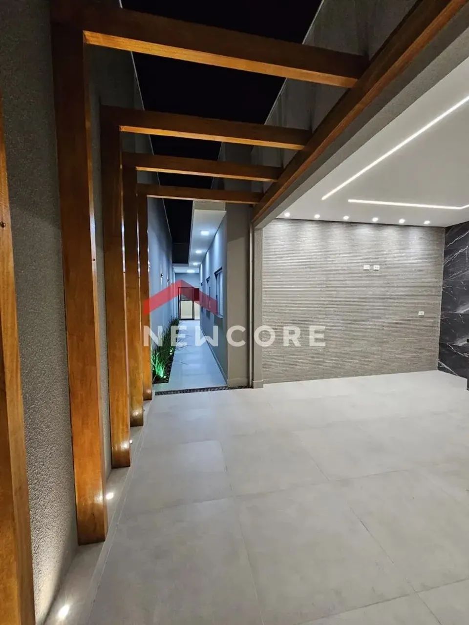 Casa em Avenida Paris - Parque Residencial Joaquim Toledo Piza - Londrina/PR - Foto 5