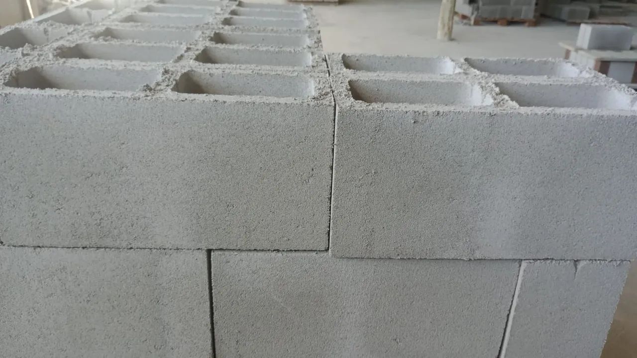Blocos de concreto 64295991896706122