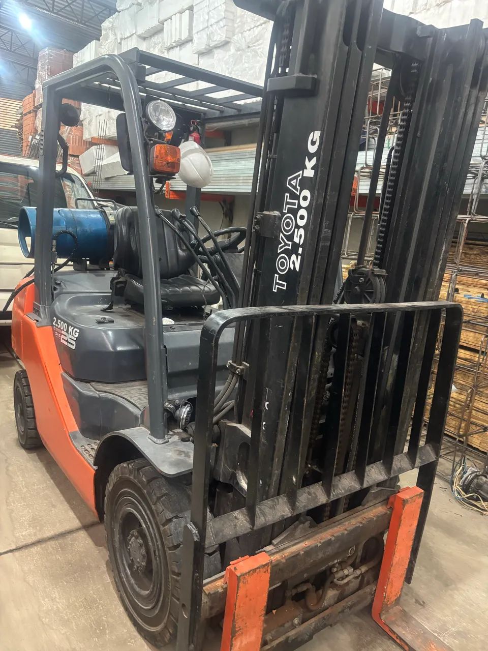 Empilhadeira Toyota 2015 - Foto 3