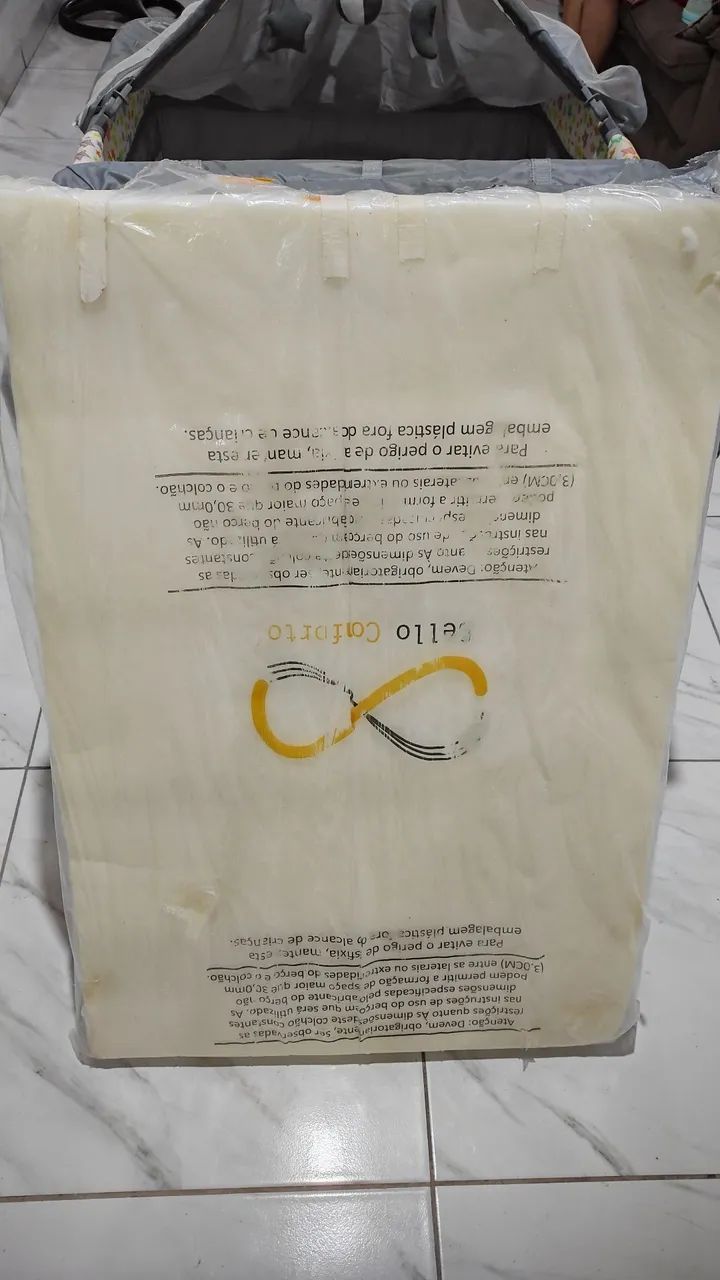 Vendo Berço cercado + colchão  - Foto 5