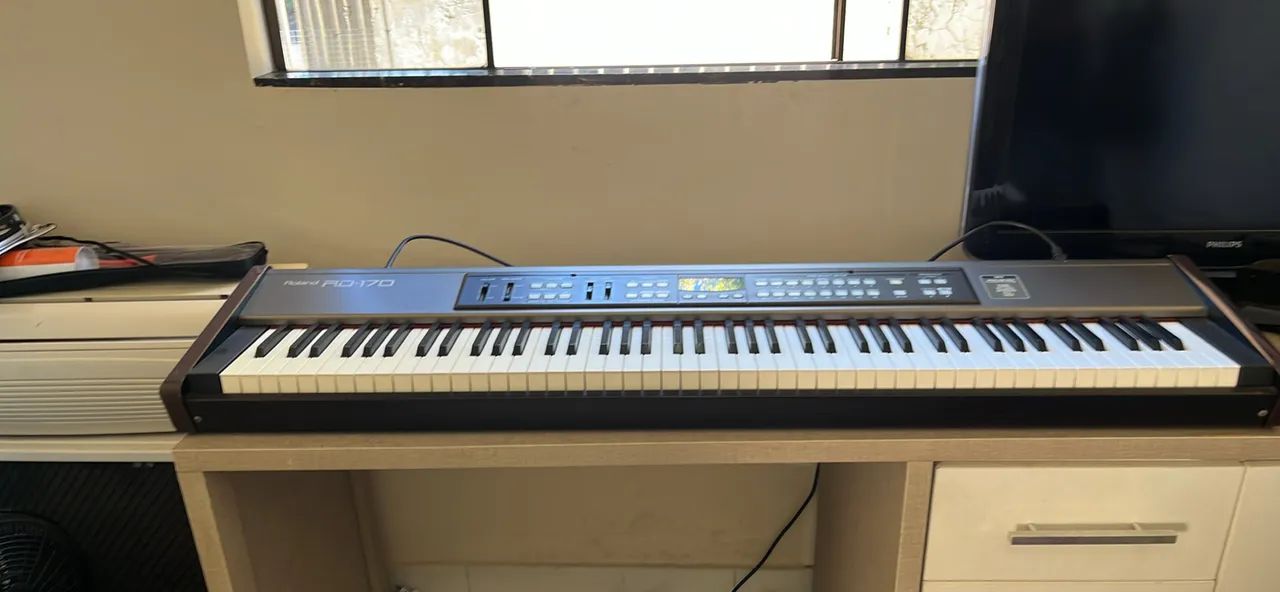 Teclado Roland RD-170