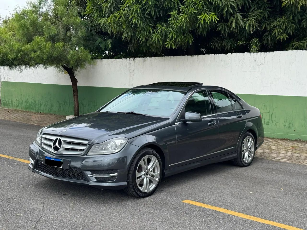 Mercedes-Benz C-200 2014