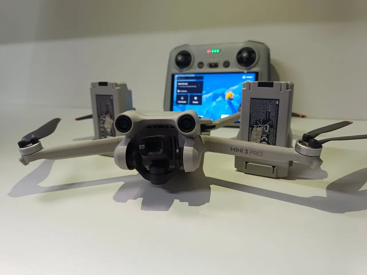 Dji Mini 3 Pro com Duas Baterias Controle com Tela