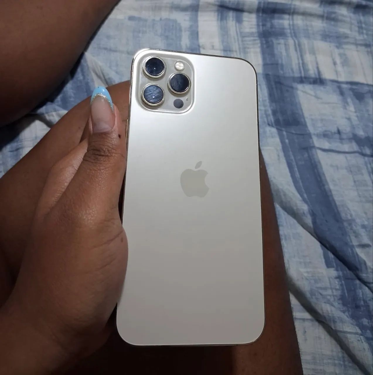 iPhone 12 Pro Max dourado  - Foto 4