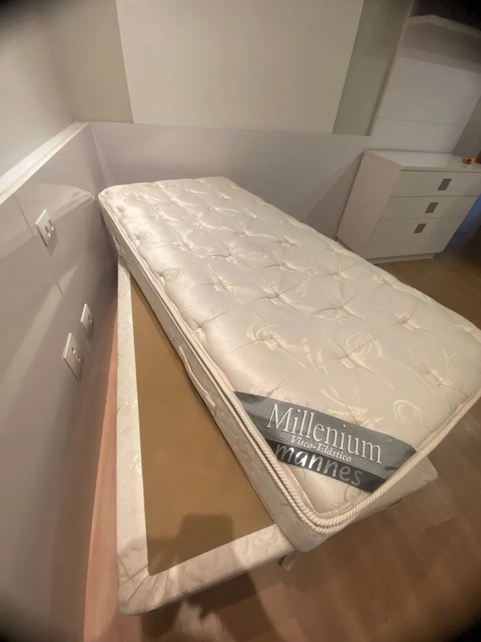 Cama solteiro + colchão - Foto 2