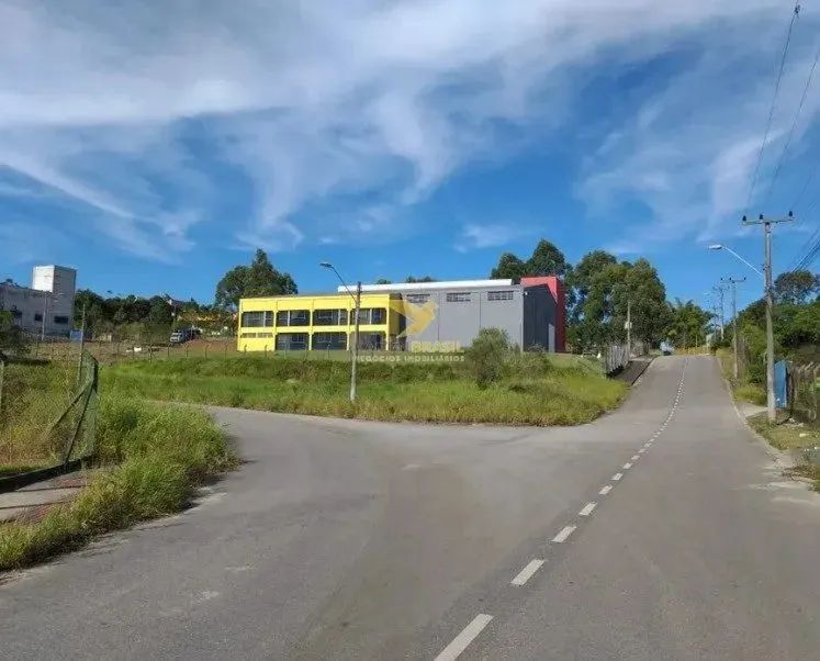 Galpão com área total de 1354 m² com 2 entradas em Forquilhas - São José - SC - Foto 2