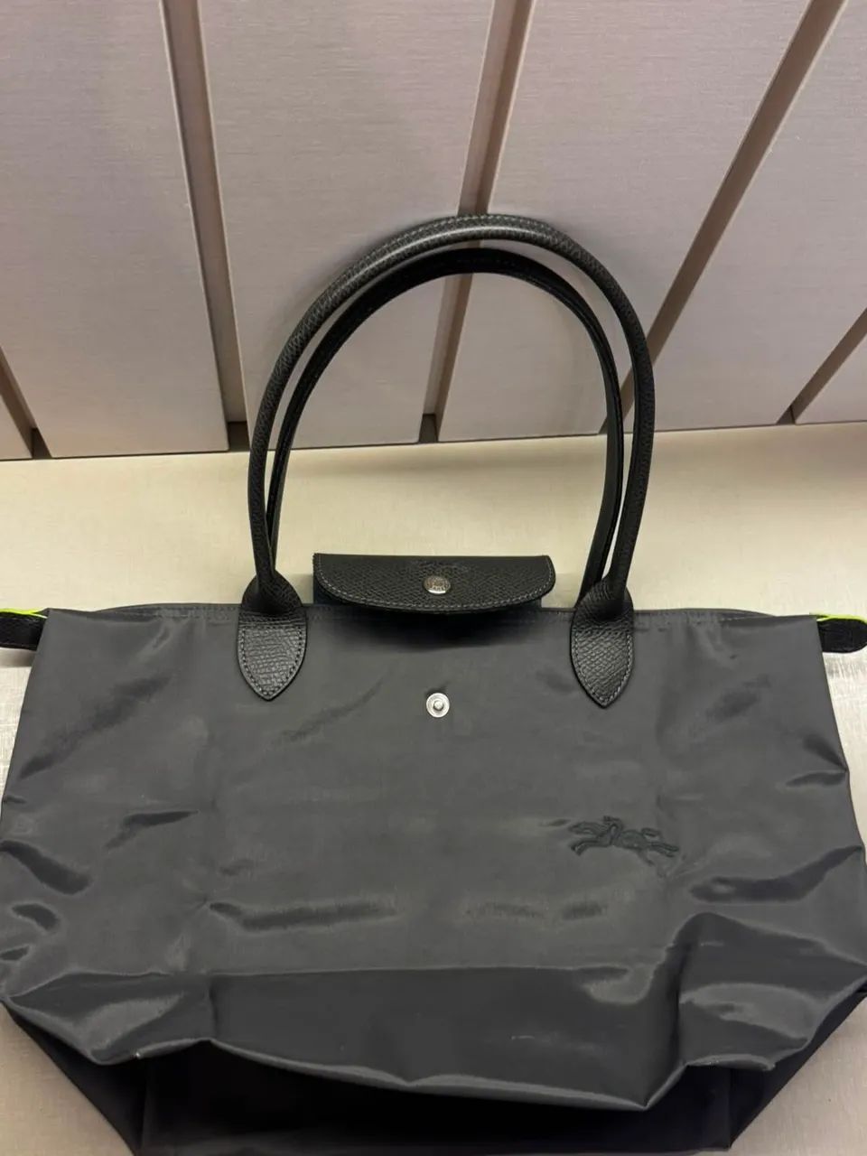 Bolsa longchamp lepliage tamanho M