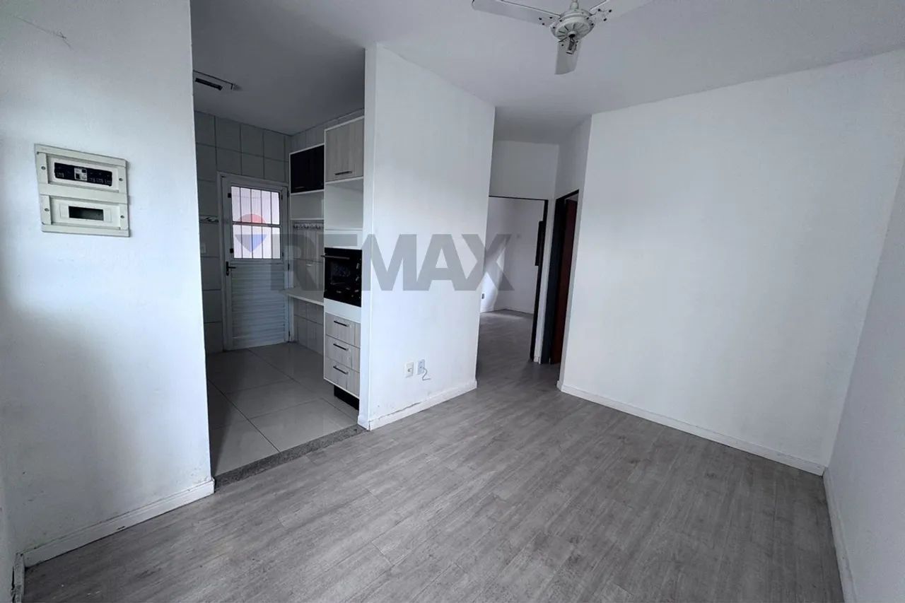 Casa Wanel Ville V : 2 Quartos e Garagem Ampla! - Foto 5
