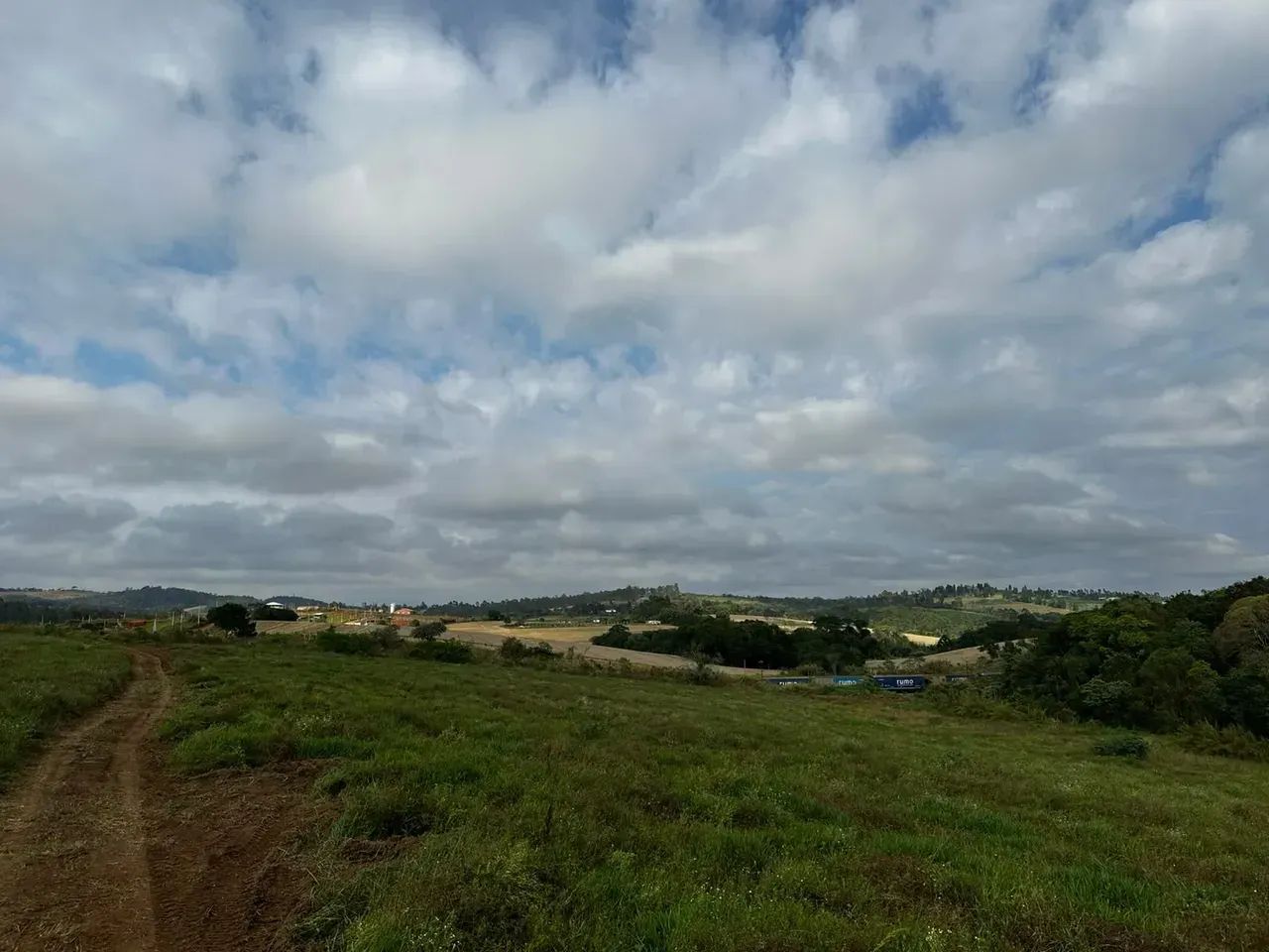 Terreno de 1.000 m²: Campo e Cidade Perto - Foto 5