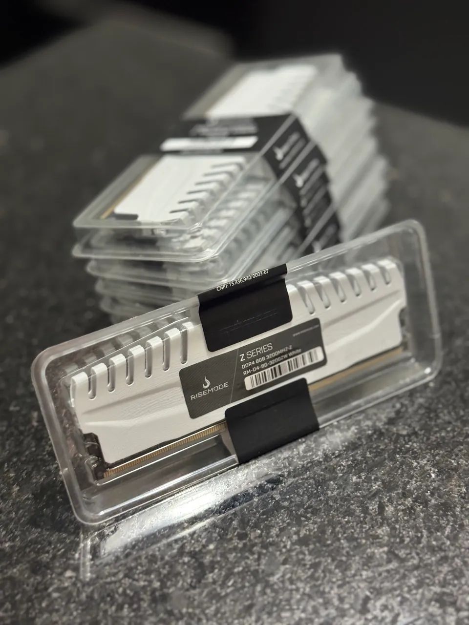 Memória RAM RiseMode 8 GB DDR4 3200MHz