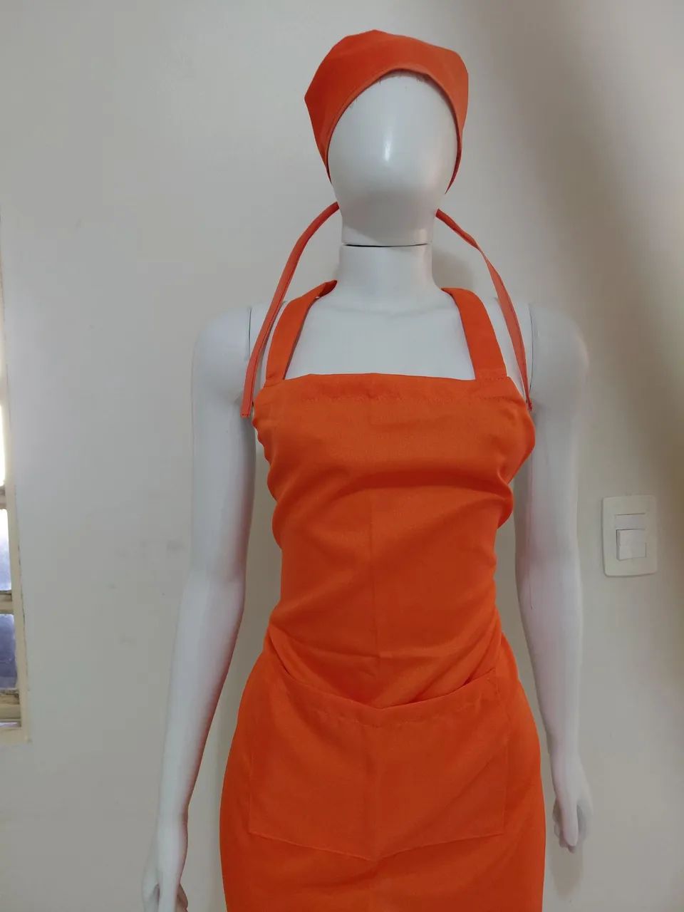 Conjunto de avental e touca. - Foto 2