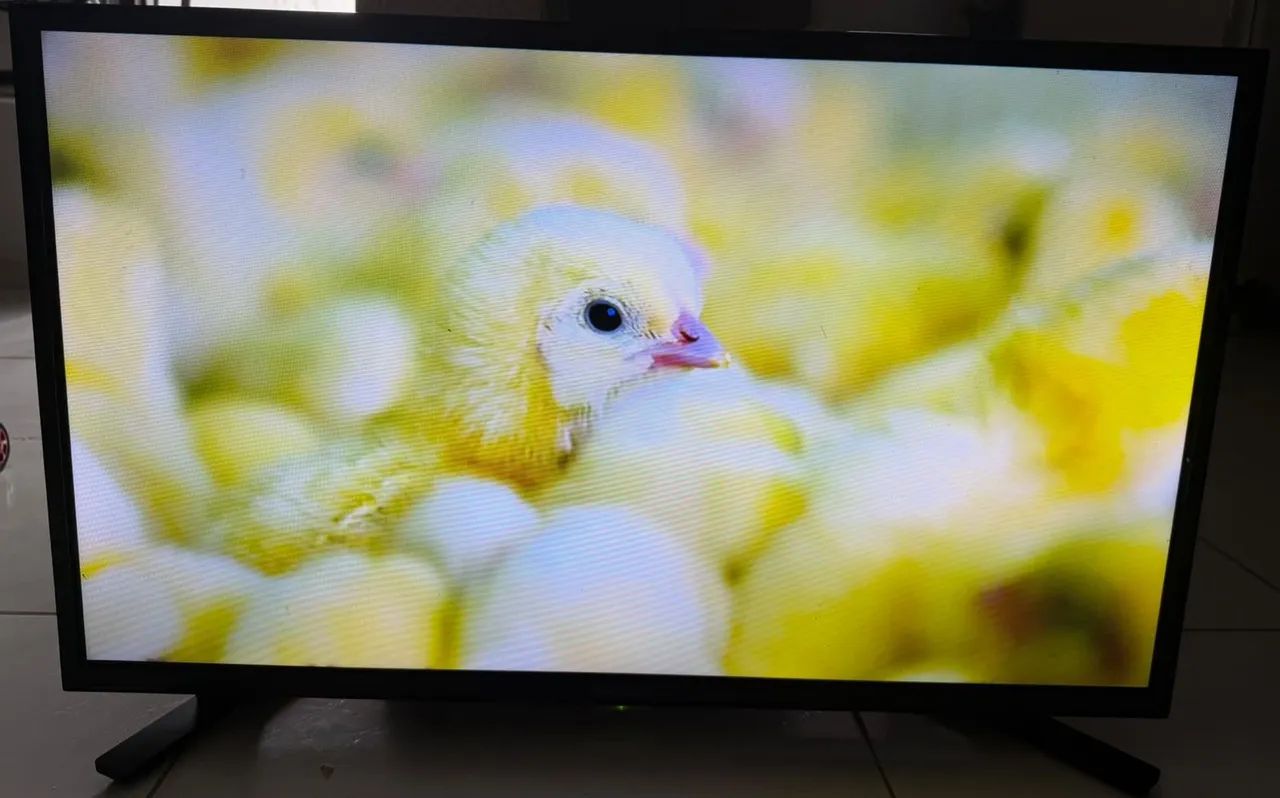 TV Panasonic smart 32 polegadas muito nova imagem perfeita  - Foto 3