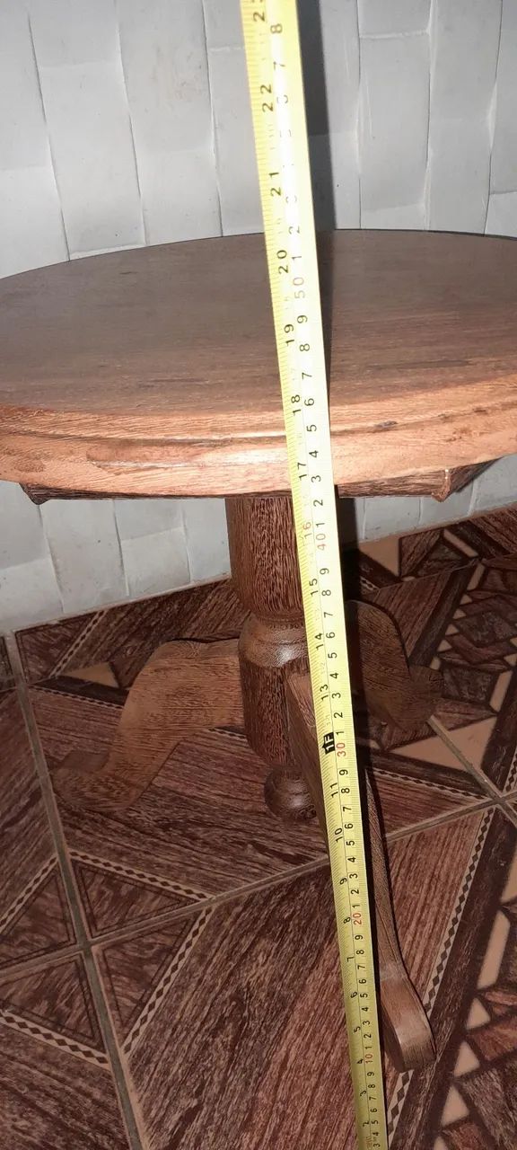 Mesa pequena de madeira  - Foto 5