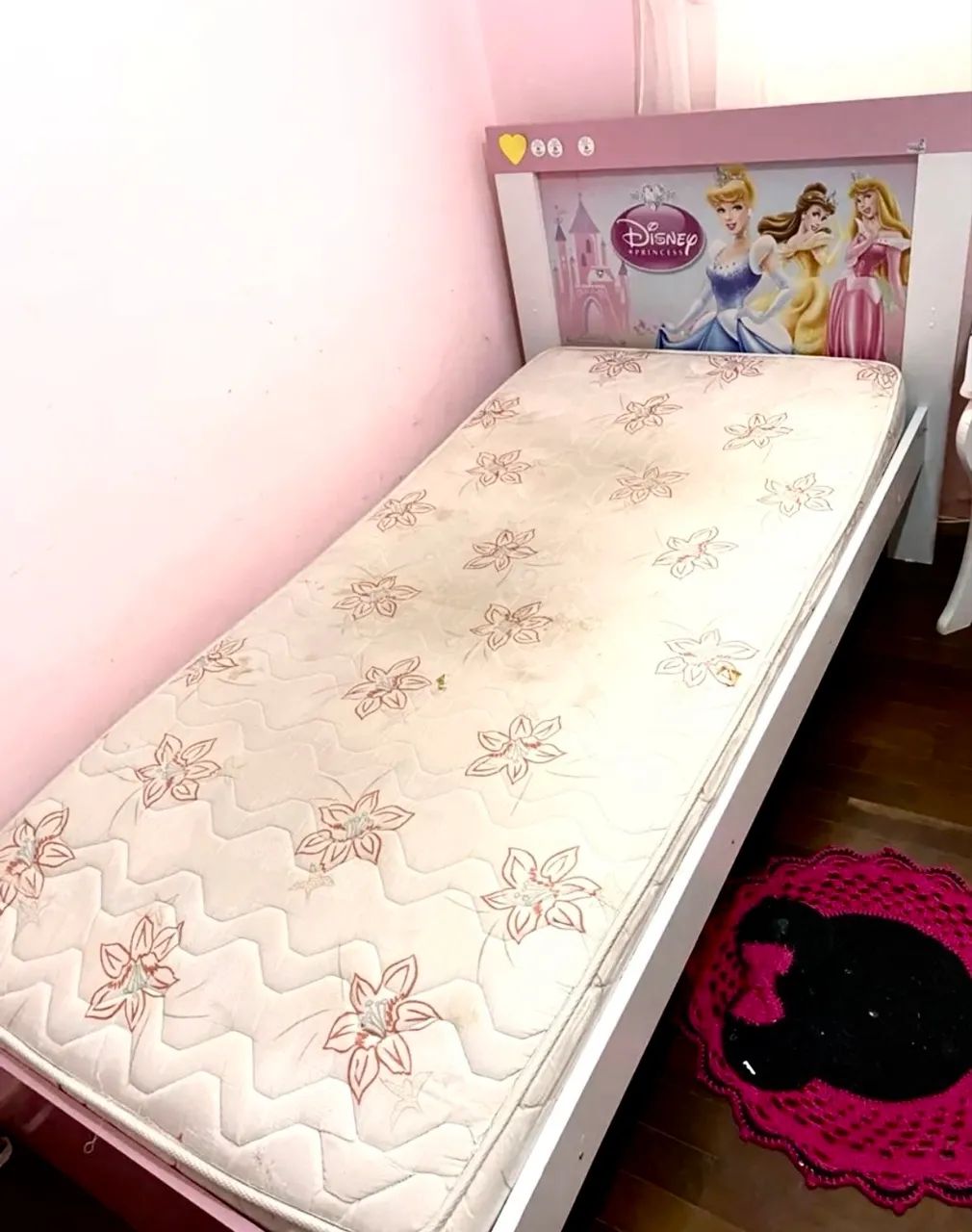 Vendo cama e colchão 65578363464450121