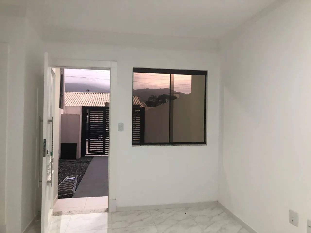 Sobrado 2 suítes pronto e para venda  - Foto 5