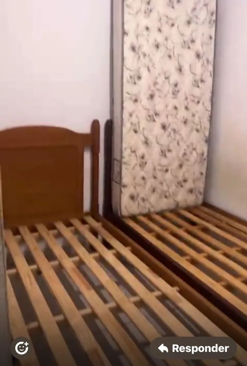 2 camas solteiro $250 cada