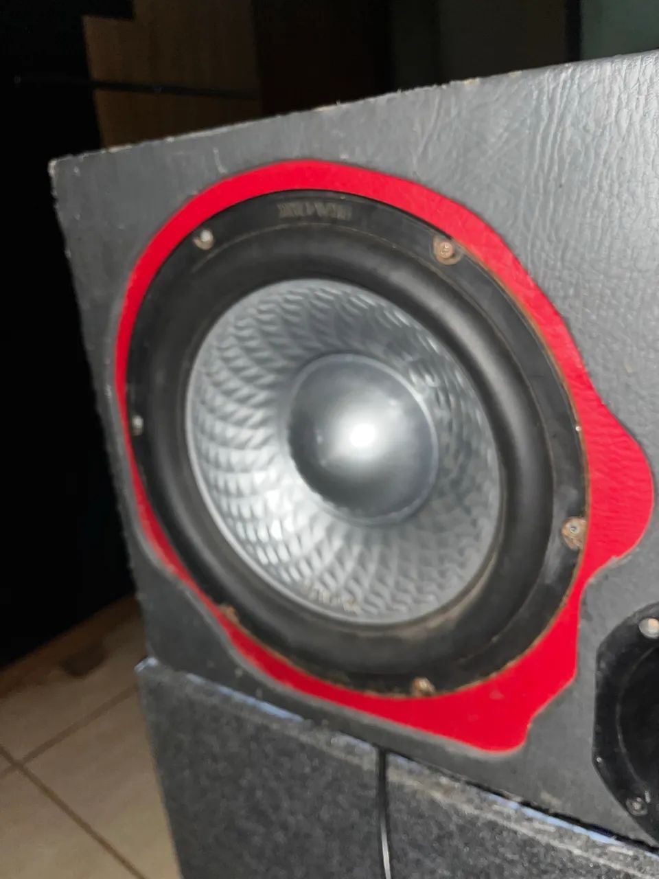 Vendo caixa de som sub 12p 600rms - Foto 4