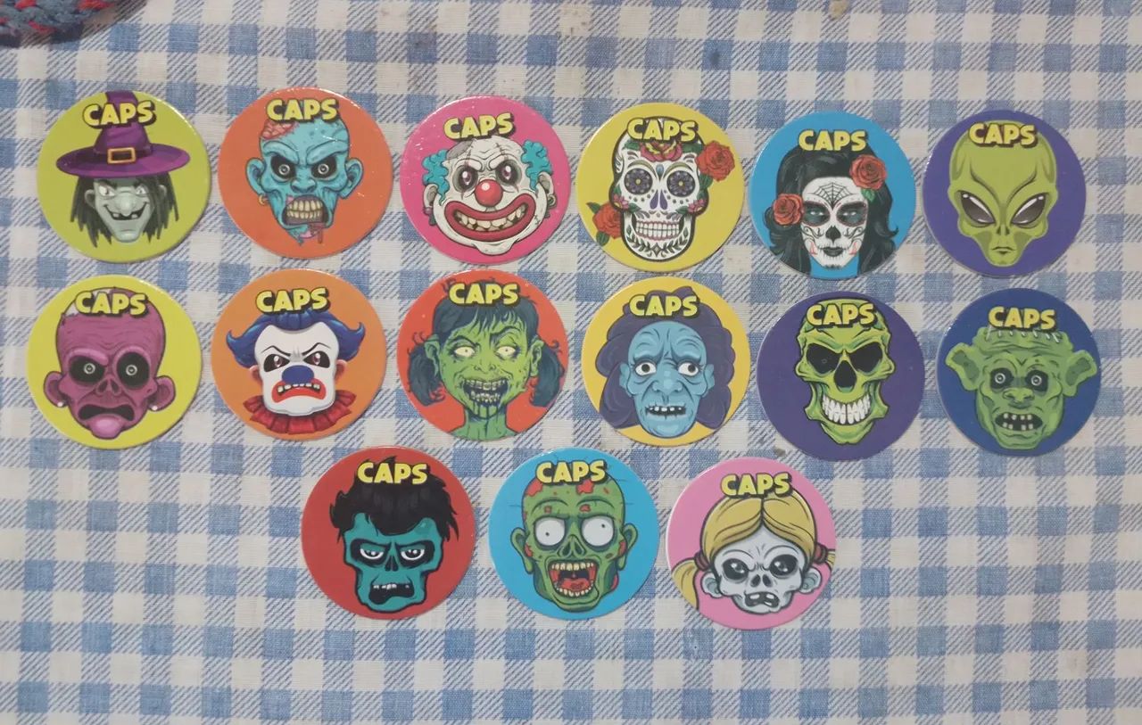 Coleção Buzzy Caps Completa