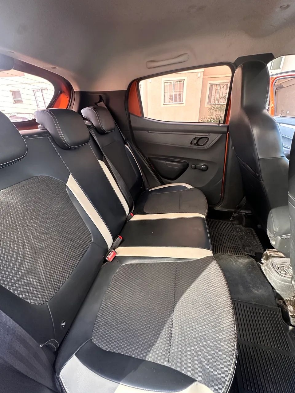 Renault Kwid Intense 1.0 Flex 12V 5P Mec. 2019 - Foto 4