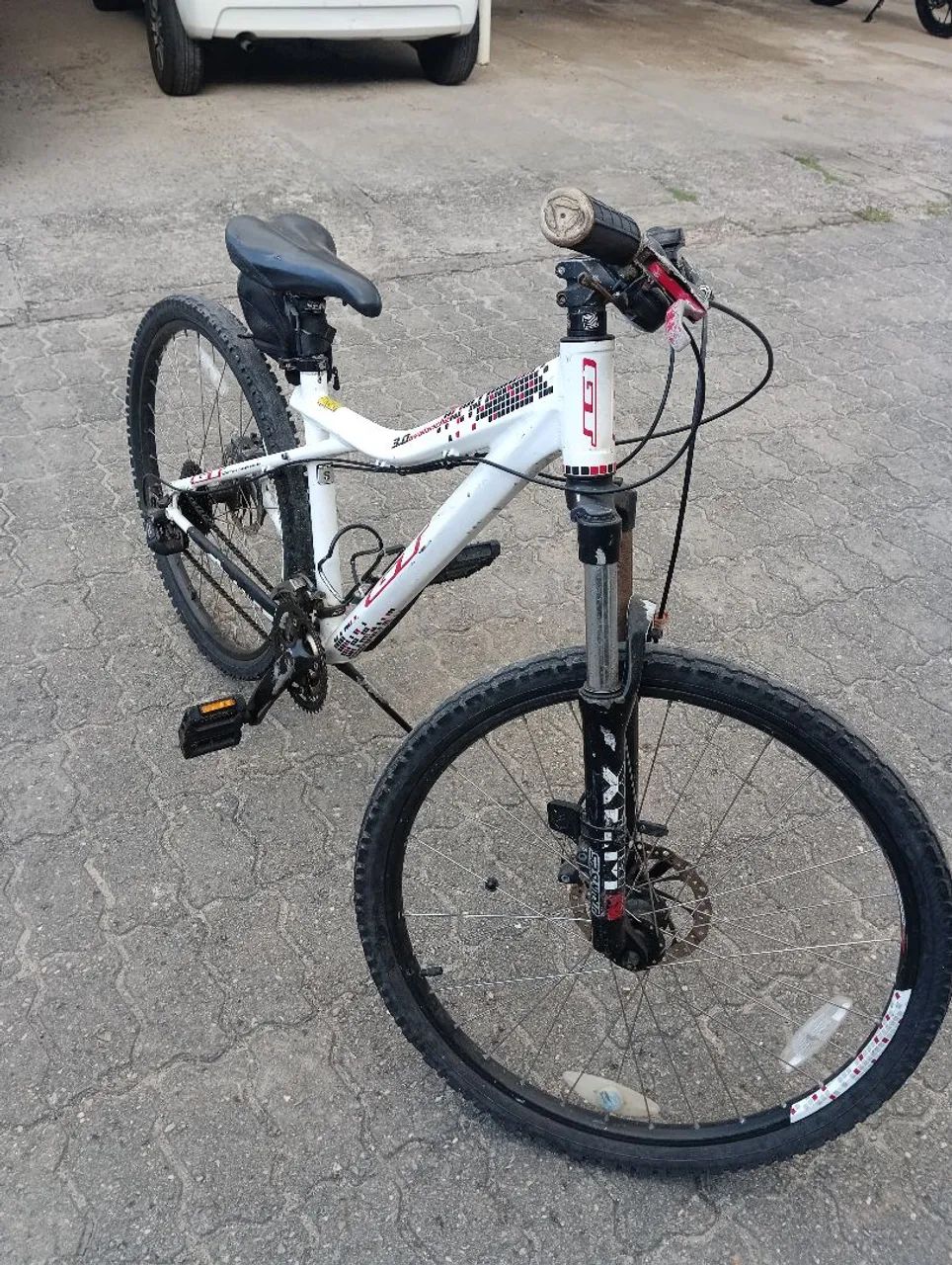 Bicicleta GT Avalanche 3.0 - Foto 3