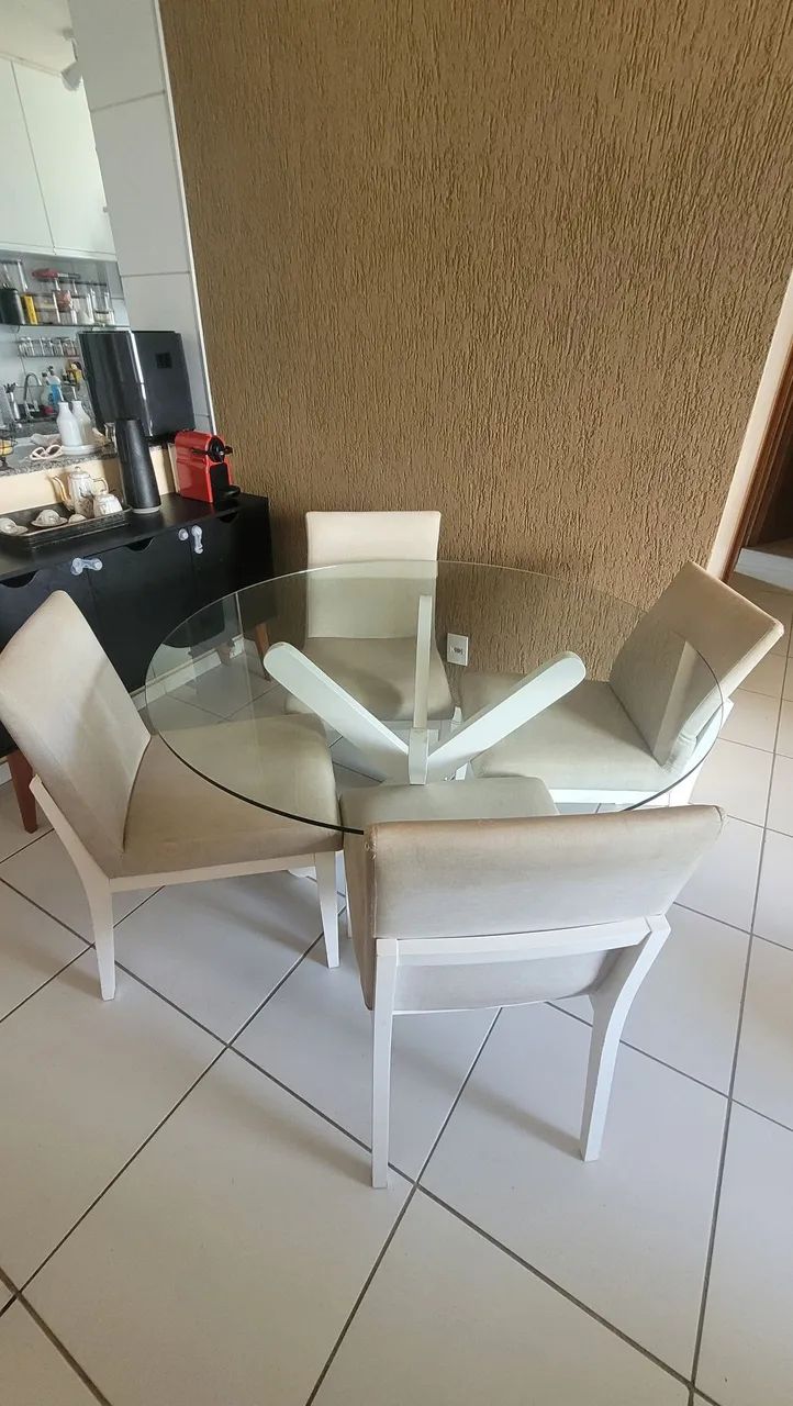Sala de Jantar com mesa e 4 cadeiras. - Foto 3
