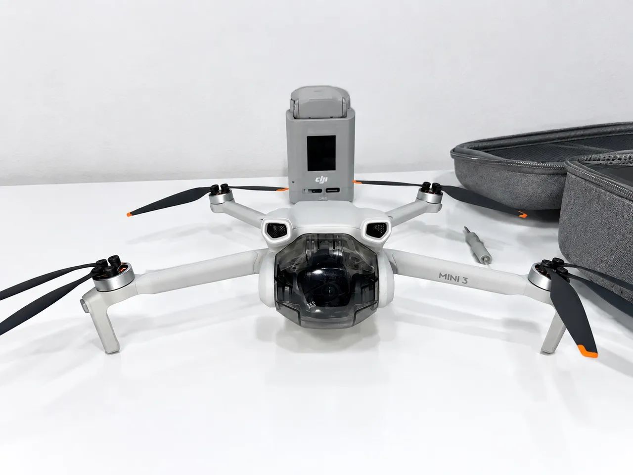 Drone DJI Mini 3 - 2 Baterias e Hub Carregamento - Foto 3