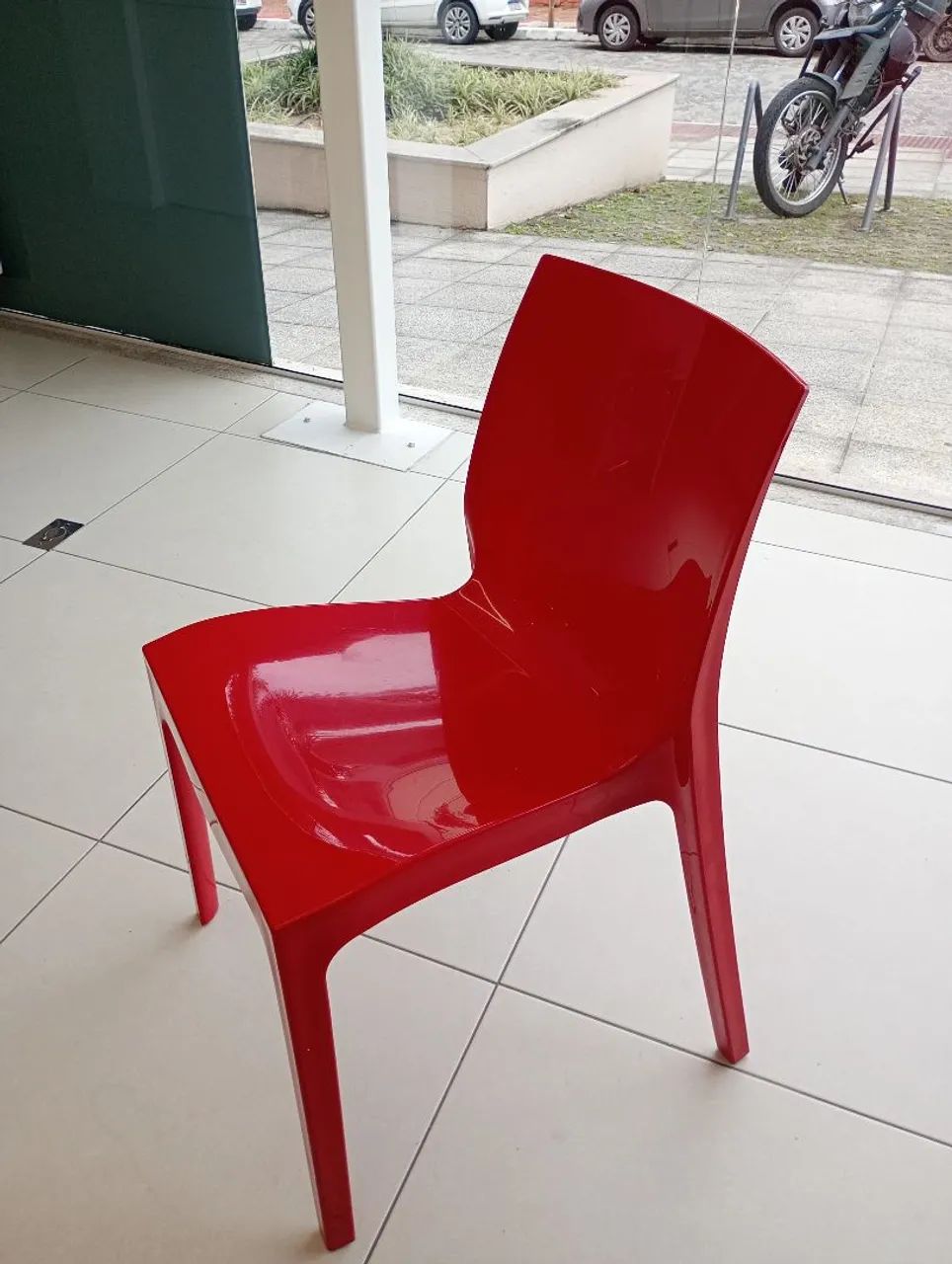 Cadeira Vermelha  - Foto 3