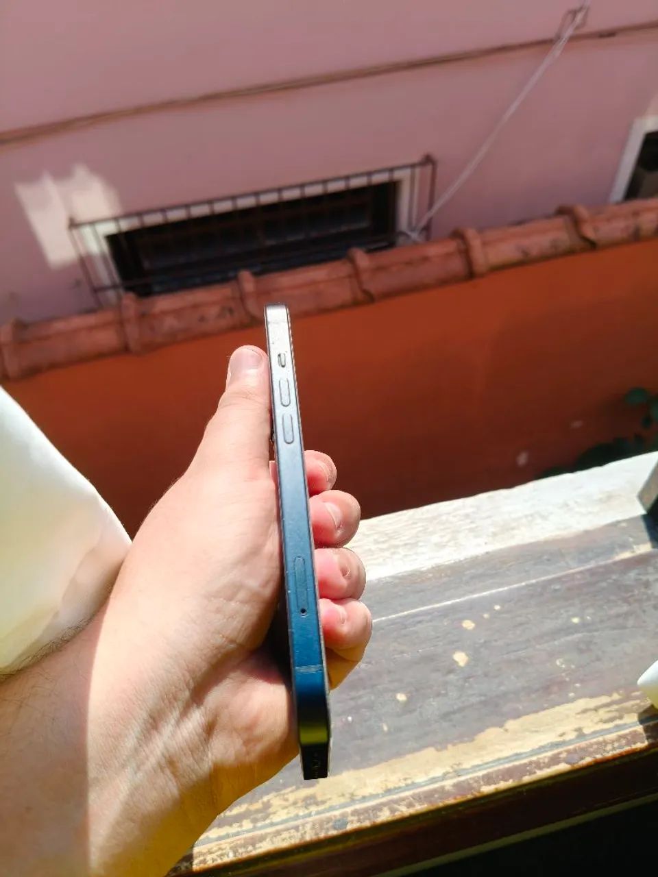 Vendo/Troco Iphone 13 - 128GB - Excelente Estado - Foto 4