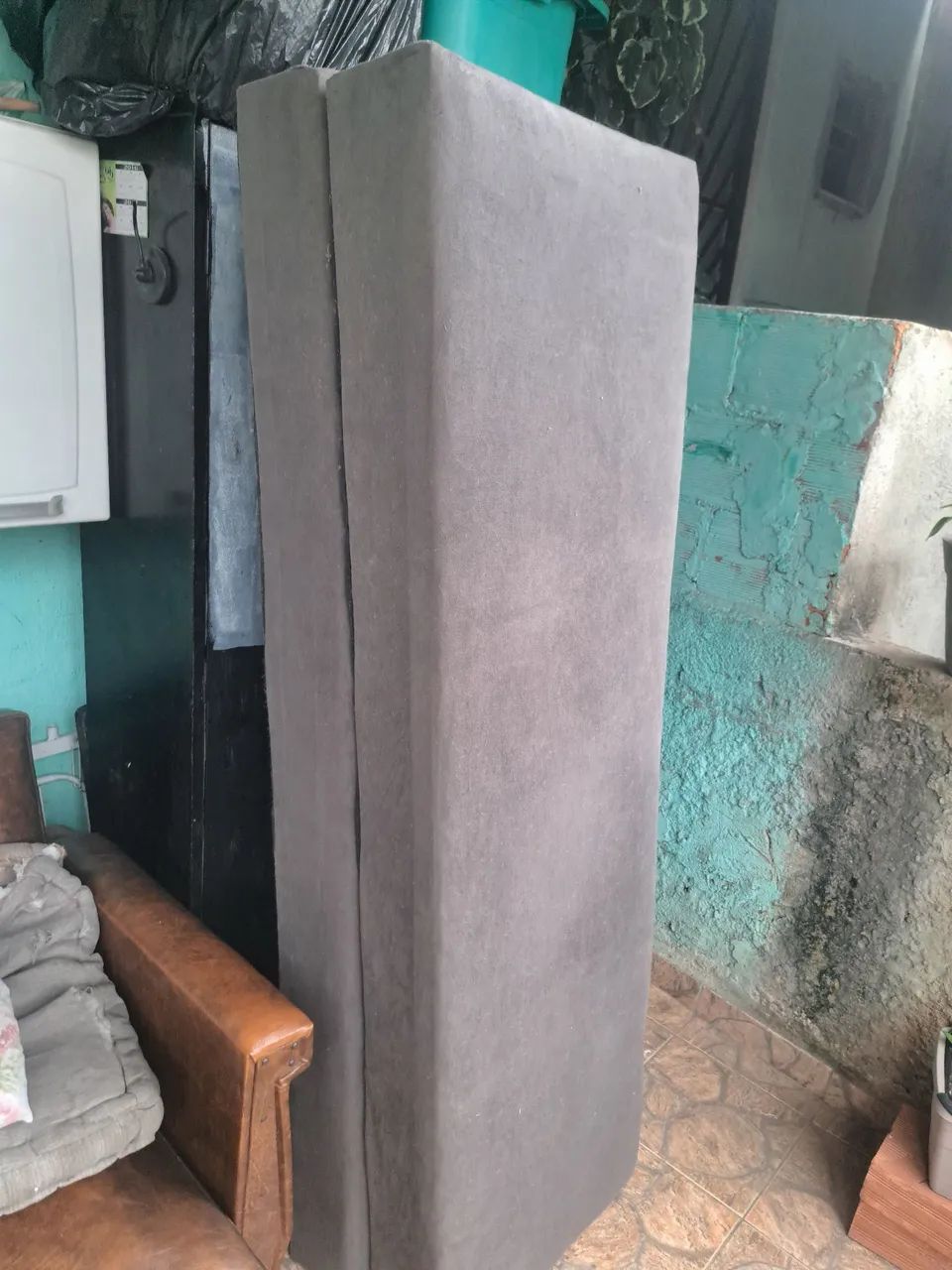 VEndo 2 sofa cama e uma tv funcionando 32.polegada  VALOR R$ 450.00 - Foto 3