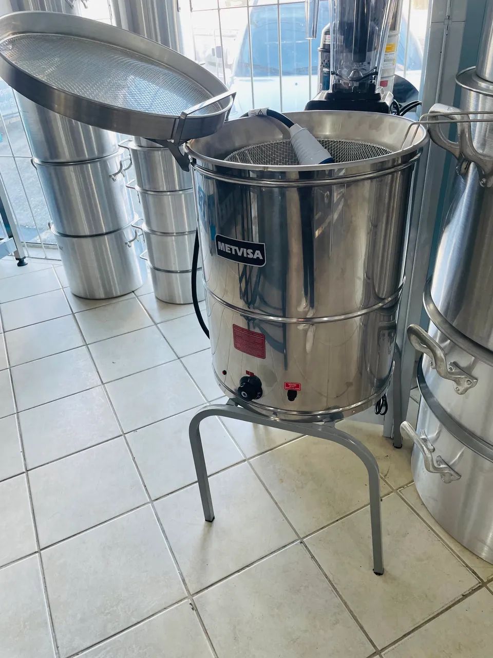 MB Fritadeira elétrica 20L  Metvisa 