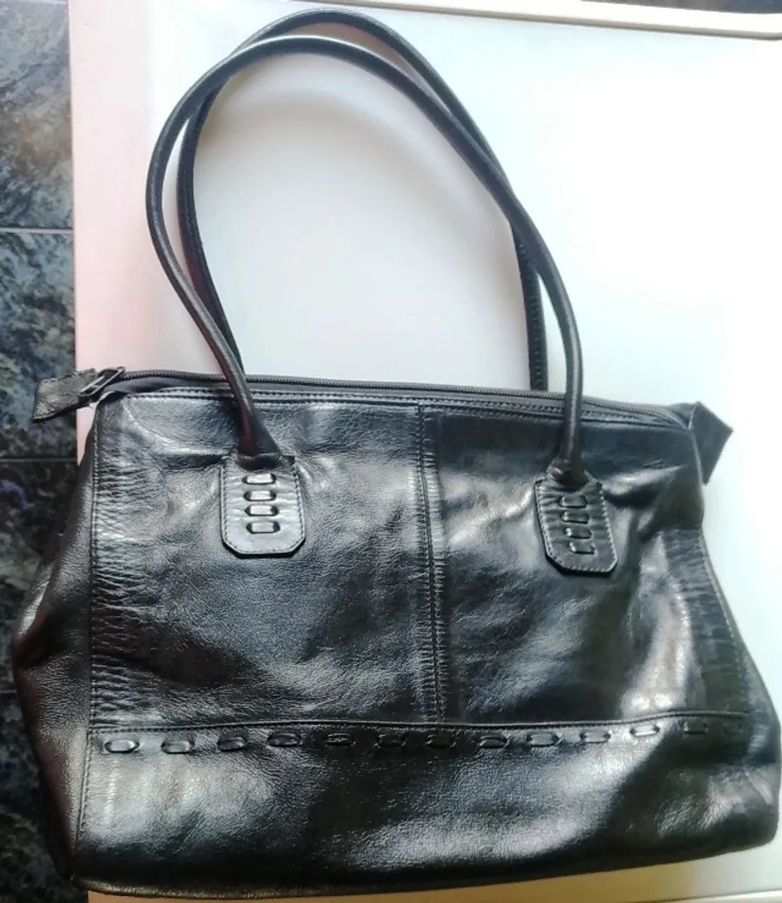 Bolsa preta em couro