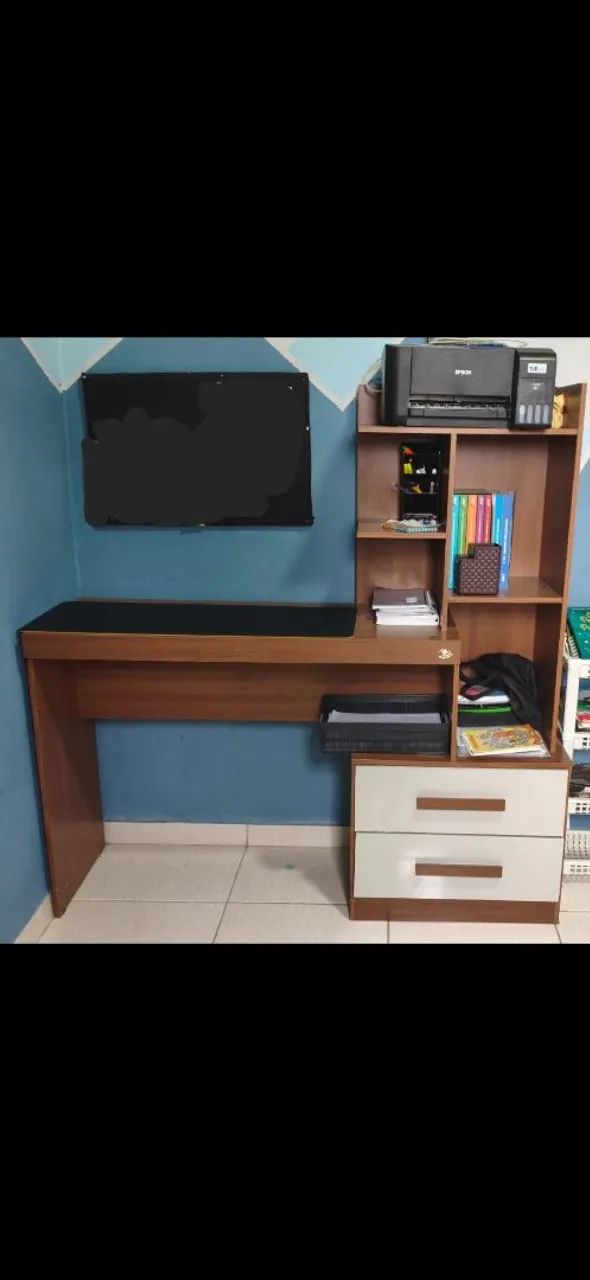 Mesa de computador/estudo