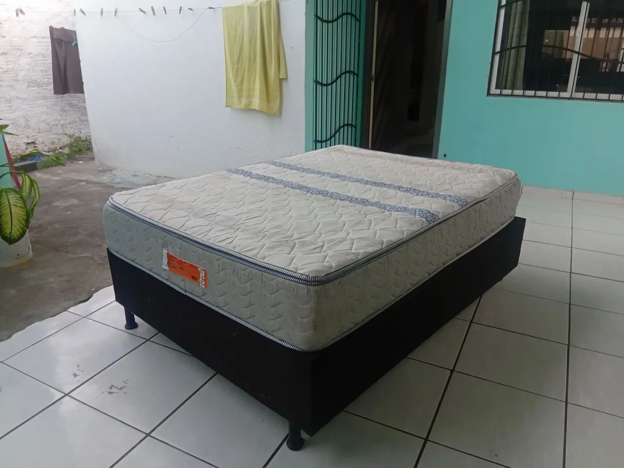 Vendo cama de casal 