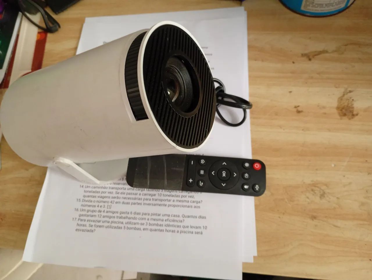 Vende se projetor HT300 4k Android muito bom. - Foto 3