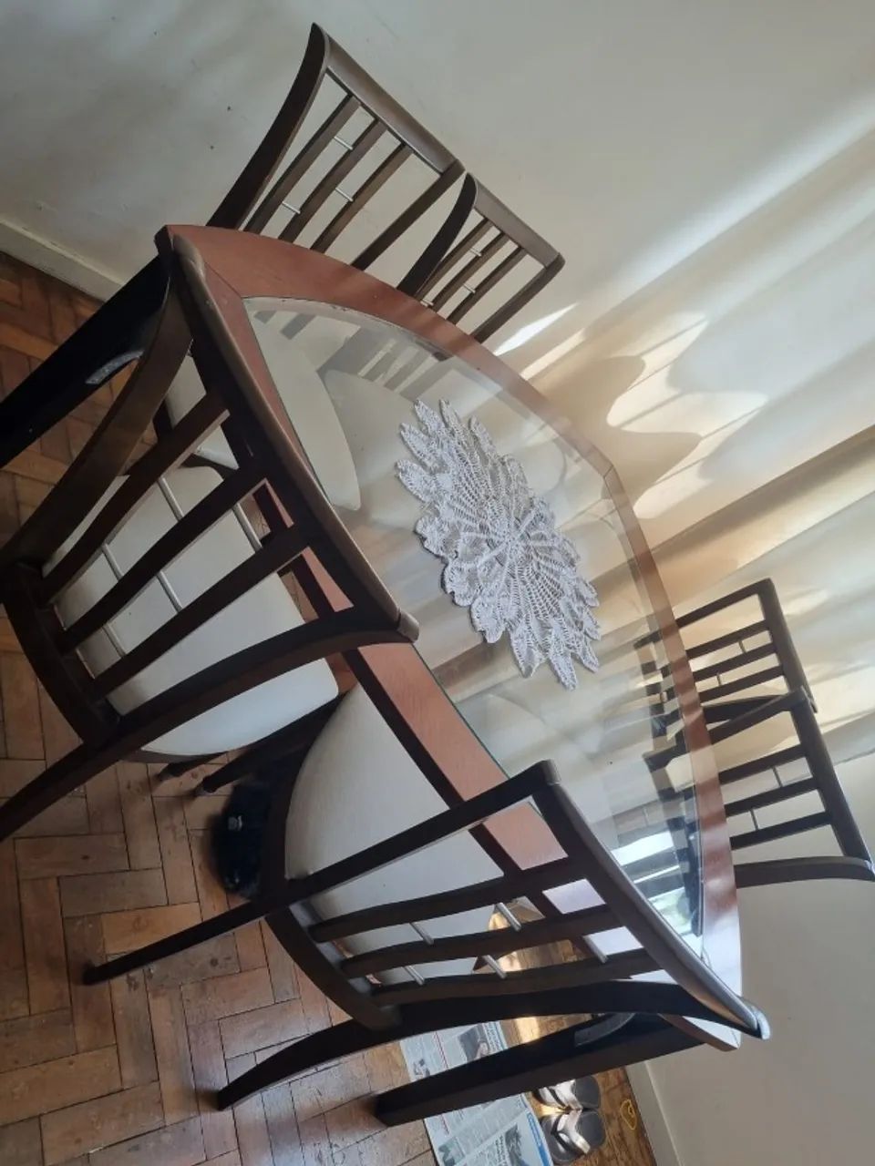 Mesa de Jantar com 6 cadeiras