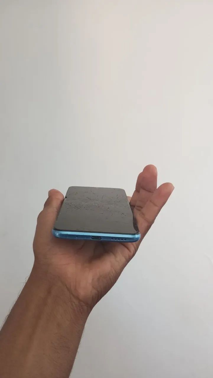 CELULAR REDMI com marcas de uso  - Foto 4