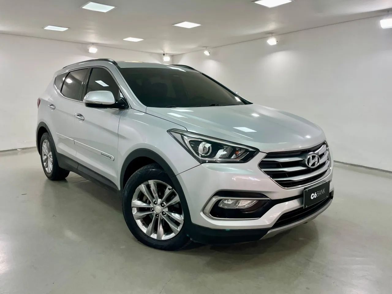 Hyundai Santa 2016